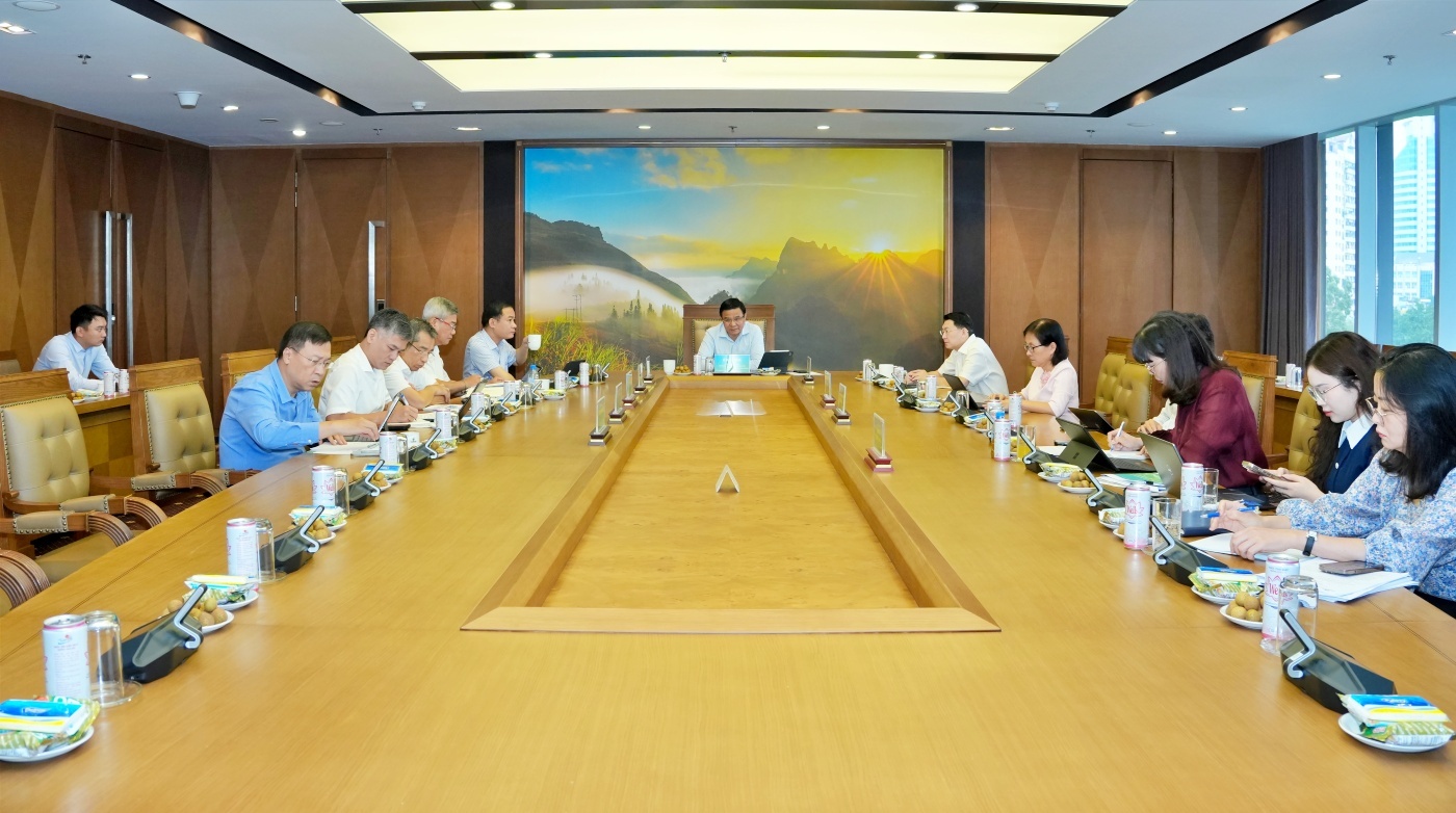 Petrovietnam rà soát, cập nhật hệ thống văn bản quy phạm nội bộ, tạo đột phá cho phát triển Petrovietnam rà soát, cập nhật hệ thống văn bản quy phạm nội bộ, tạo đột phá cho phát triển