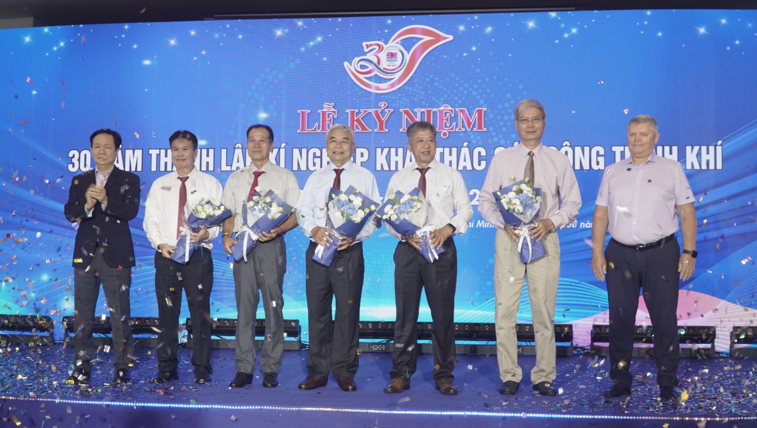 Xí nghiệp Khí Vietsovpetro: 30 năm đồng hành cùng dòng Khí “Vững bước tiên phong”