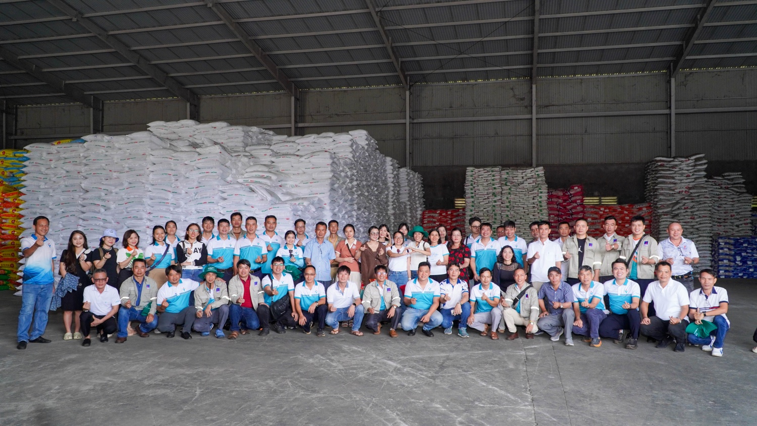 PVFCCo - Phú Mỹ gặp mặt nhà phân phối và khảo sát thị trường tại Đắk Lắk