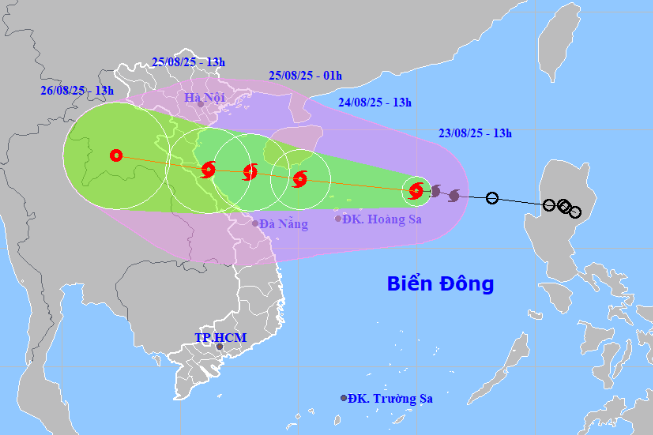 Bão số 5 tăng cấp nhanh, hướng vào vùng biển miền Trung