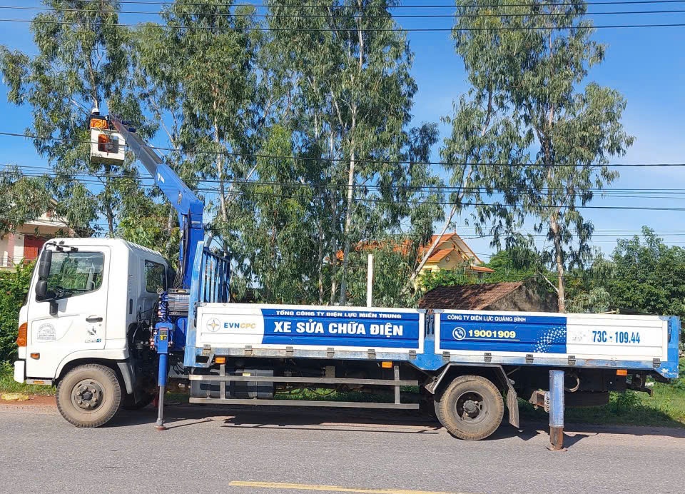 Ngành điện khẩn trương ứng phó bão Kajiki, bảo đảm vận hành an toàn hệ thống điện quốc gia