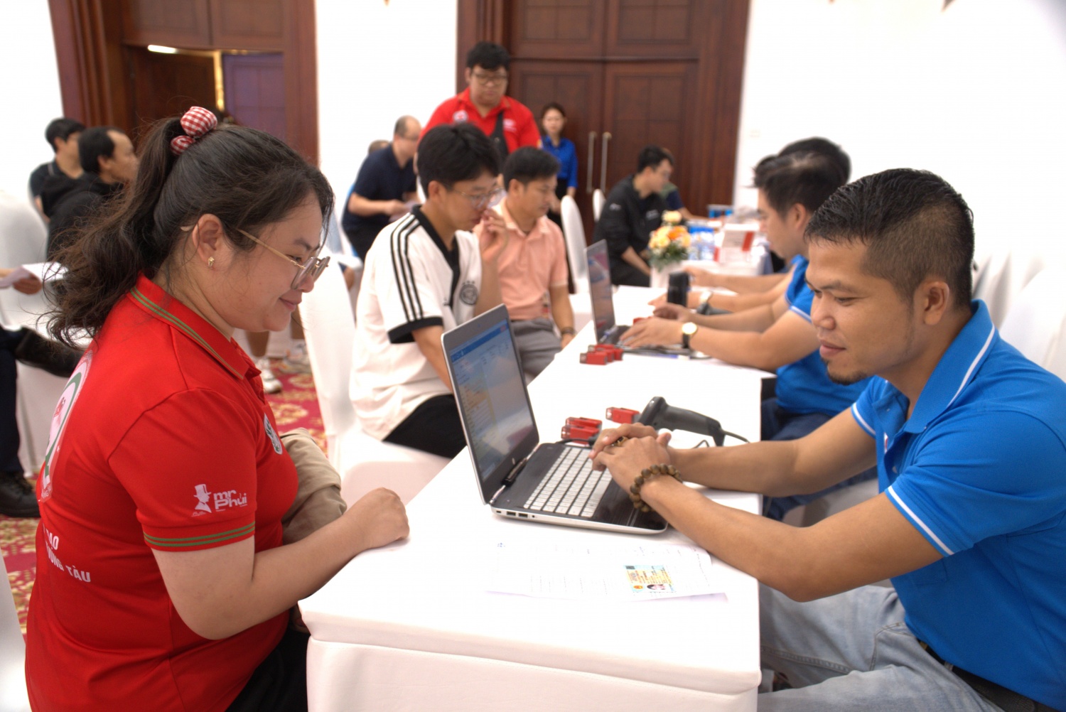 Ngày hội hiến máu tình nguyện tuổi trẻ PTSC M&C và các đơn vị: “Giọt máu hồng từ những trái tim không biên giới”