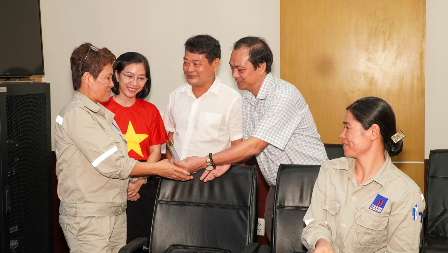 Công đoàn Phú Mỹ tiếp thêm nghị lực cho người lao động vượt khó