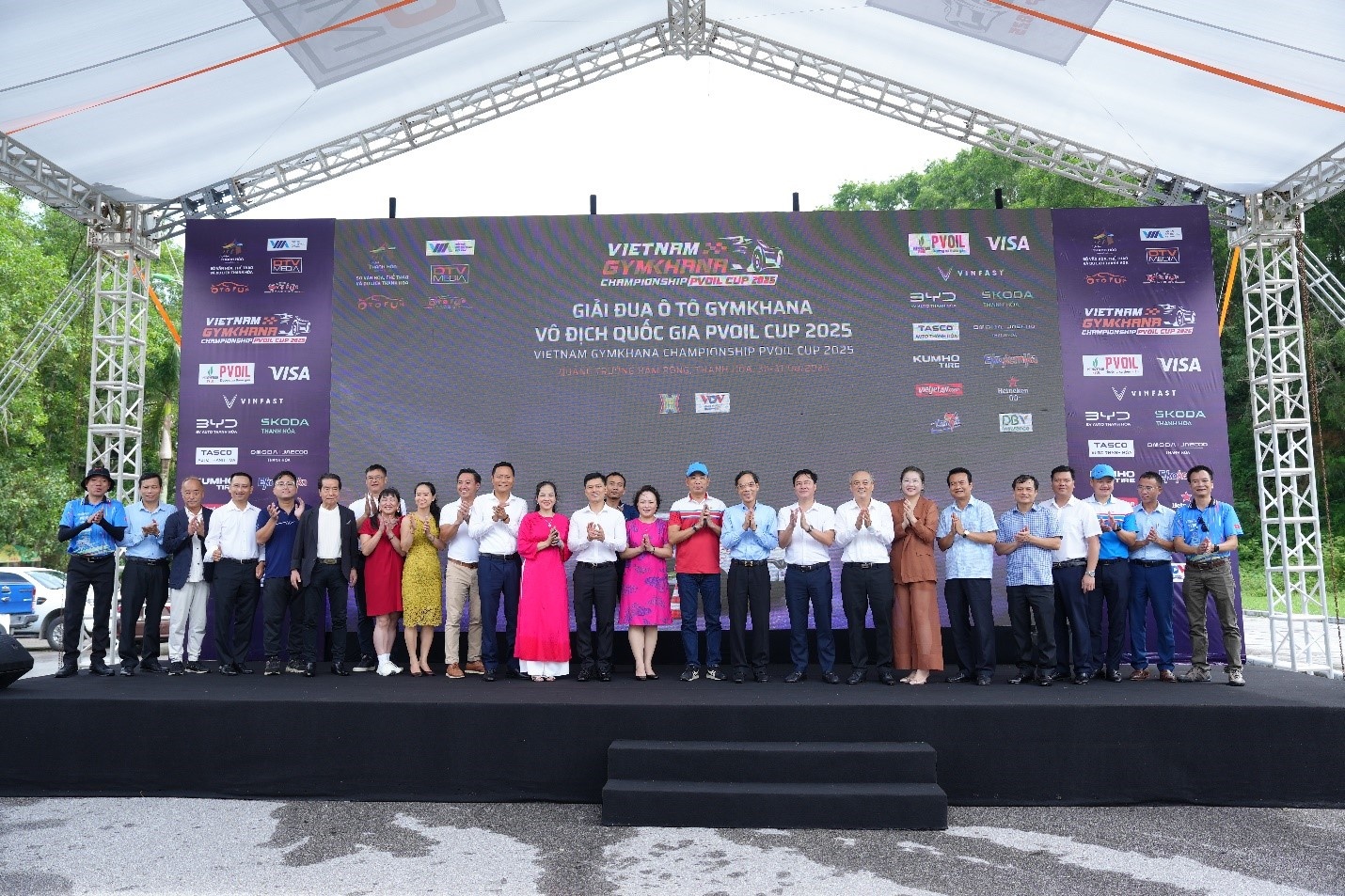 Khai mạc PVOIL VGC 2025