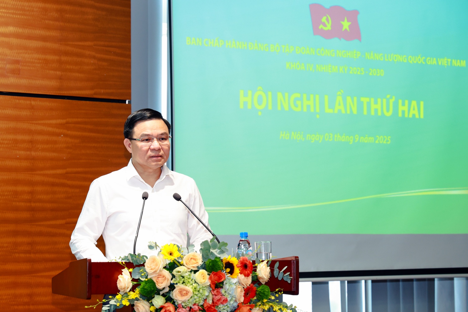 Đồng chí Lê Mạnh Hùng