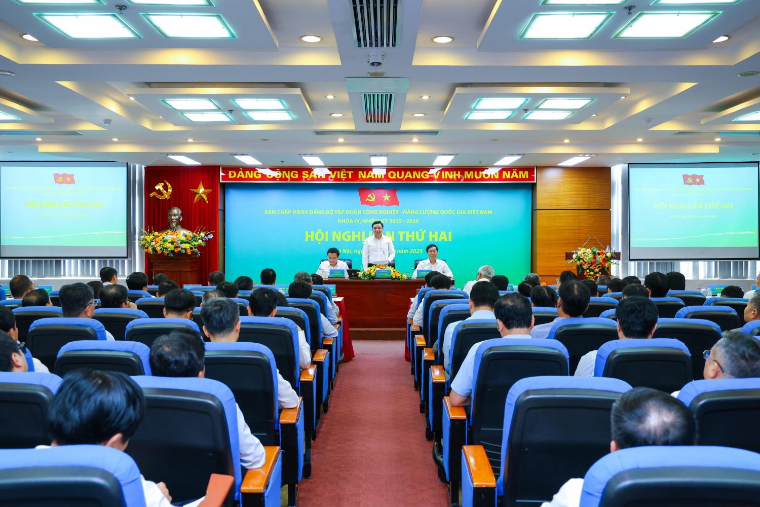 Petrovietnam tổ chức Hội nghị Ban Chấp hành Đảng bộ lần thứ 2, nhiệm kỳ 2025-2030 Petrovietnam tổ chức Hội nghị Ban Chấp hành Đảng bộ lần thứ 2, nhiệm kỳ 2025-2030