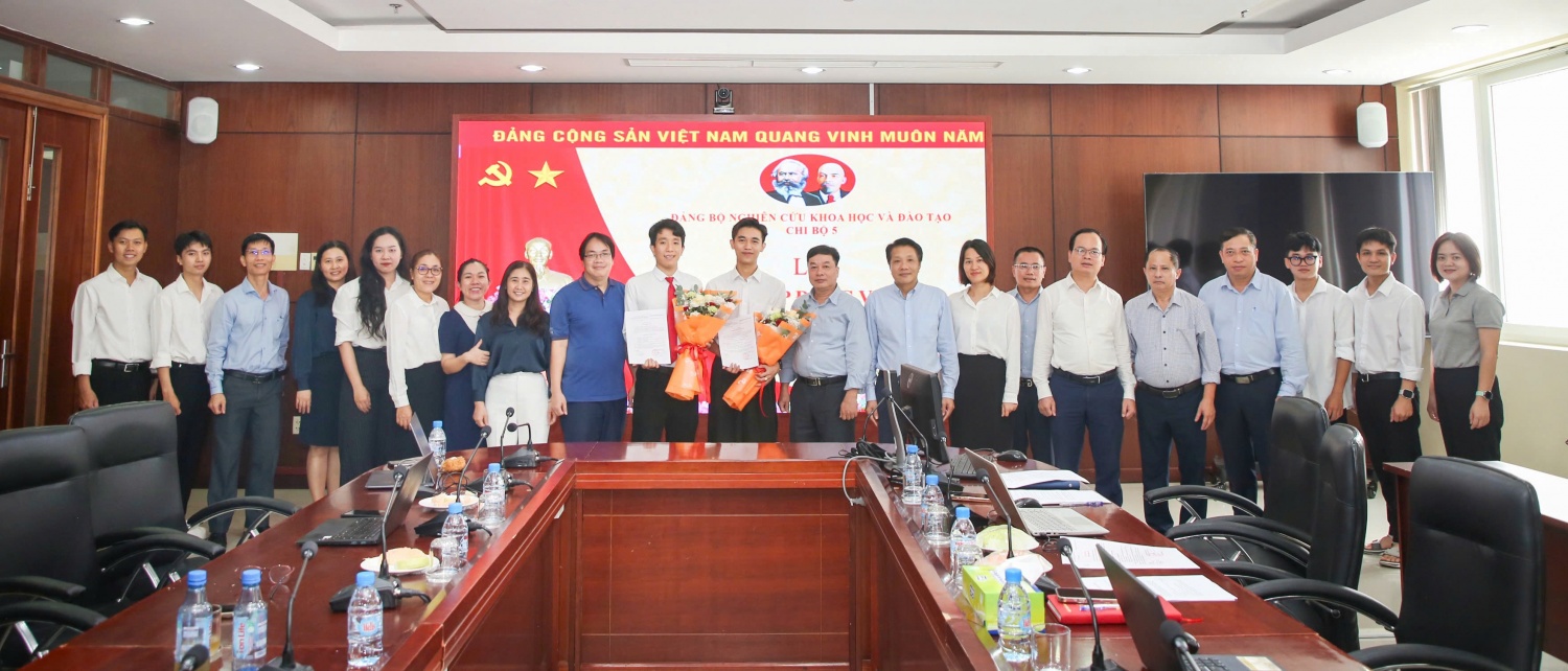 Đảng bộ Nghiên cứu Khoa học và Đào tạo đổi mới và nâng cao chất lượng sinh hoạt chi bộ