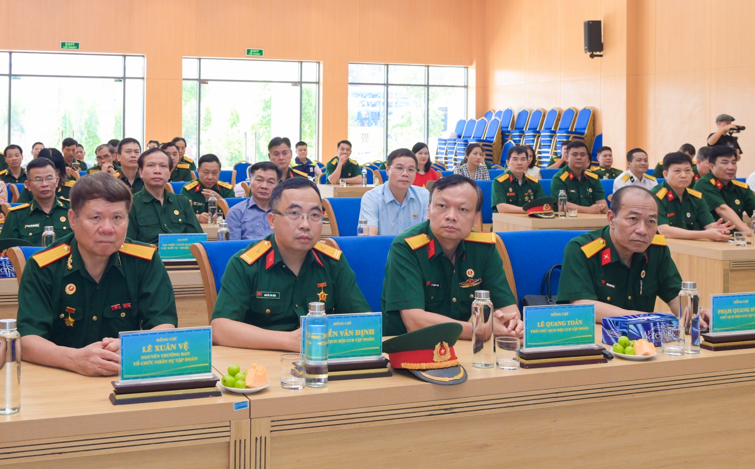 [Chùm ảnh] Hội CCB Petrovietnam thăm Nhà máy Nhiệt điện Thái Bình 2 và Khu lưu niệm Công trình Dầu khí đầu tiên