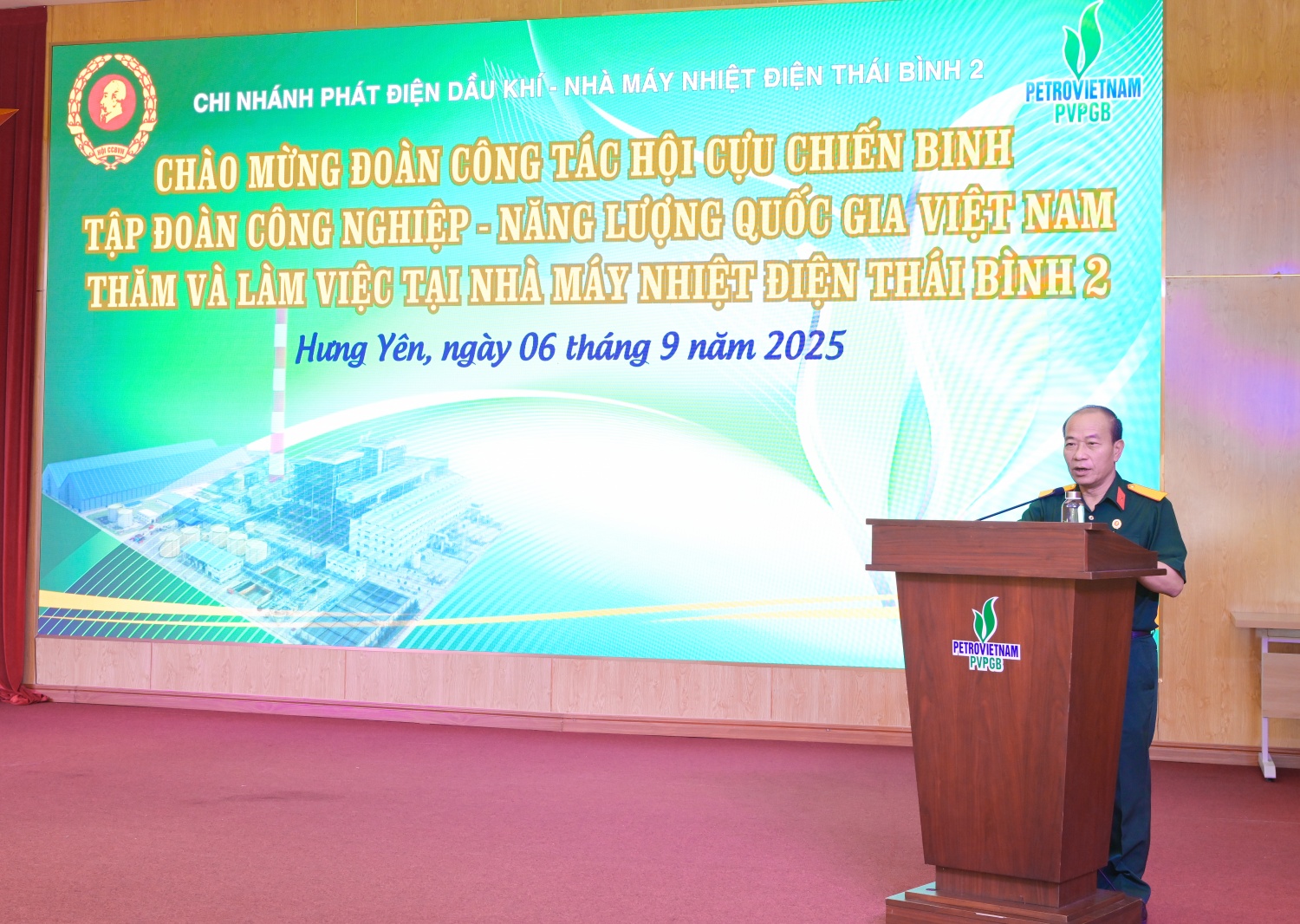 [Chùm ảnh] Hội CCB Petrovietnam thăm Nhà máy Nhiệt điện Thái Bình 2 và Khu lưu niệm Công trình Dầu khí đầu tiên