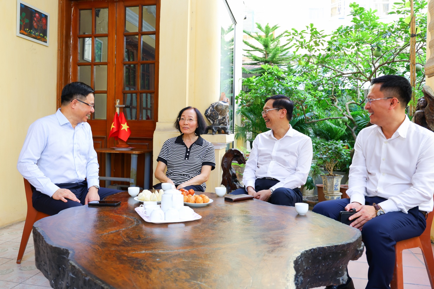 Các thế hệ người Petrovietnam hôm nay gửi lời tri ân sâu sắc tới các thế hệ lãnh đạo, người lao động qua các thời kỳ