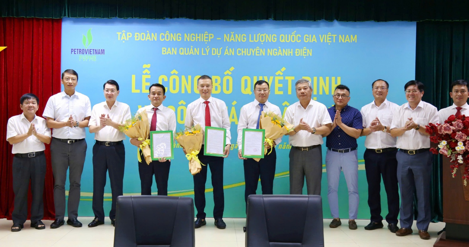PVPMB công bố và trao Quyết định bổ nhiệm 3 Phó Giám đốc Ban QLDA chuyên ngành Điện