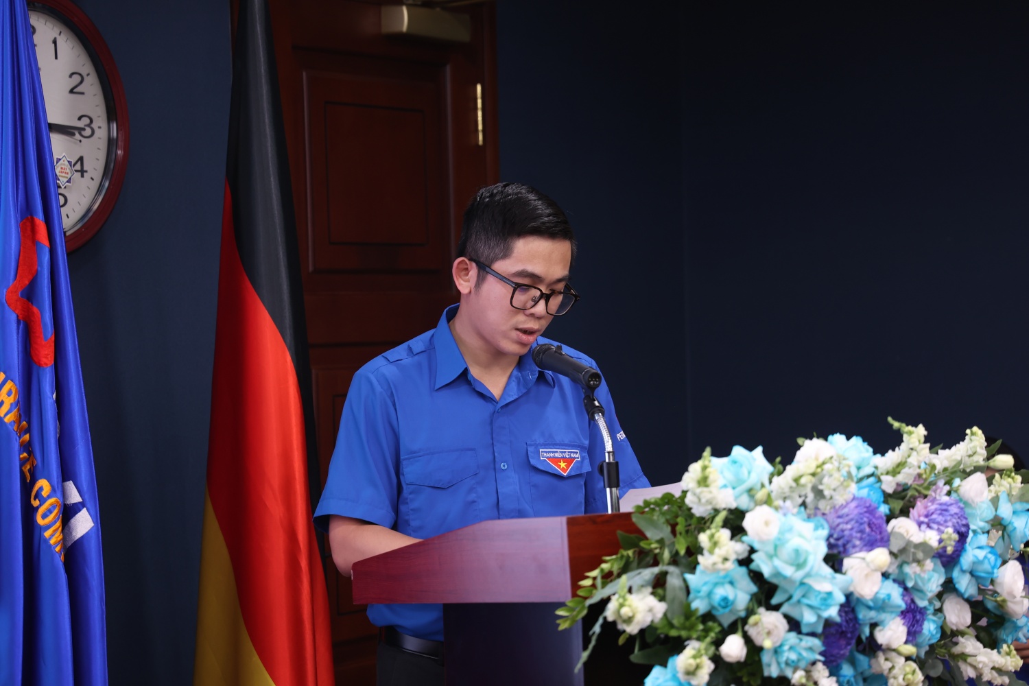 Đ/c Nguyễn Triều Dương – Phó Bí thư ĐTN PVI khoá VII trình bày kiểm điểm BCH tại Đại hội