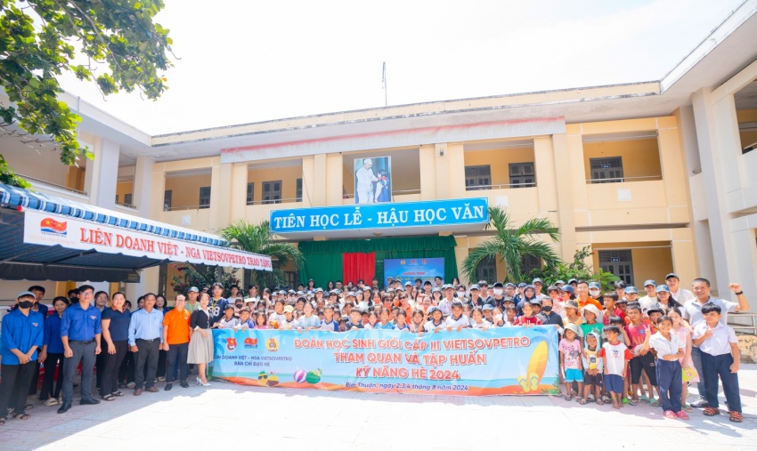 Khát vọng tuổi trẻ Vietsovpetro: Đoàn kết   Tiên phong - Sáng tạo - Phát triển