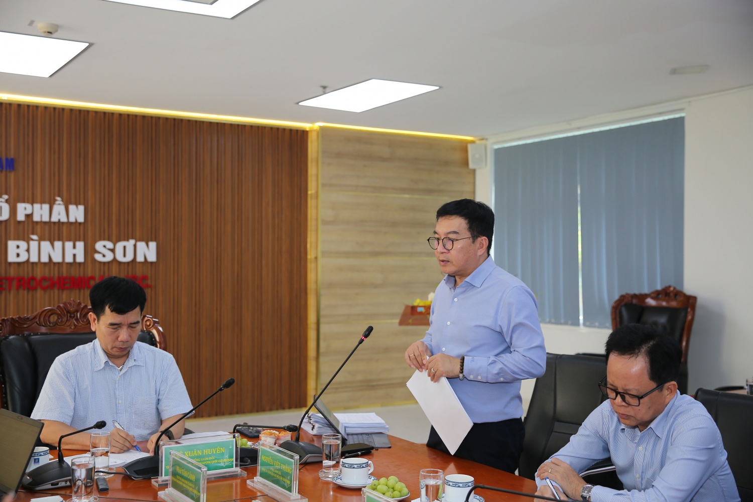 Ông Nguyễn Việt Thắng - Tổng Giám đốc BSR báo cáo khái quát kết quả SXKD của Công ty trong 8 tháng và kế hoạch các tháng cuối năm 2025