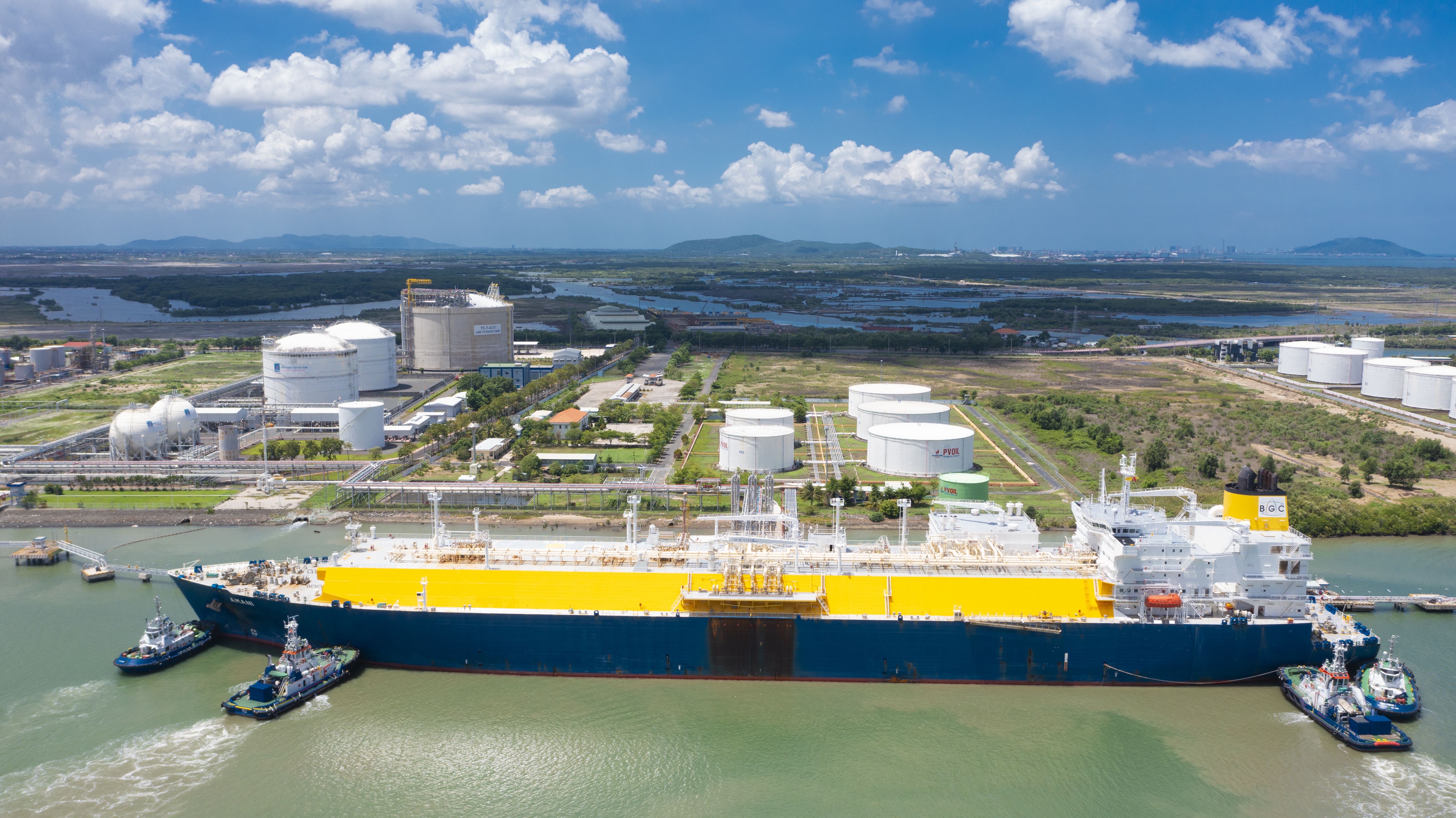 [E Magazine] Những mốc son trong 35 năm hình thành và phát triển của PV GAS