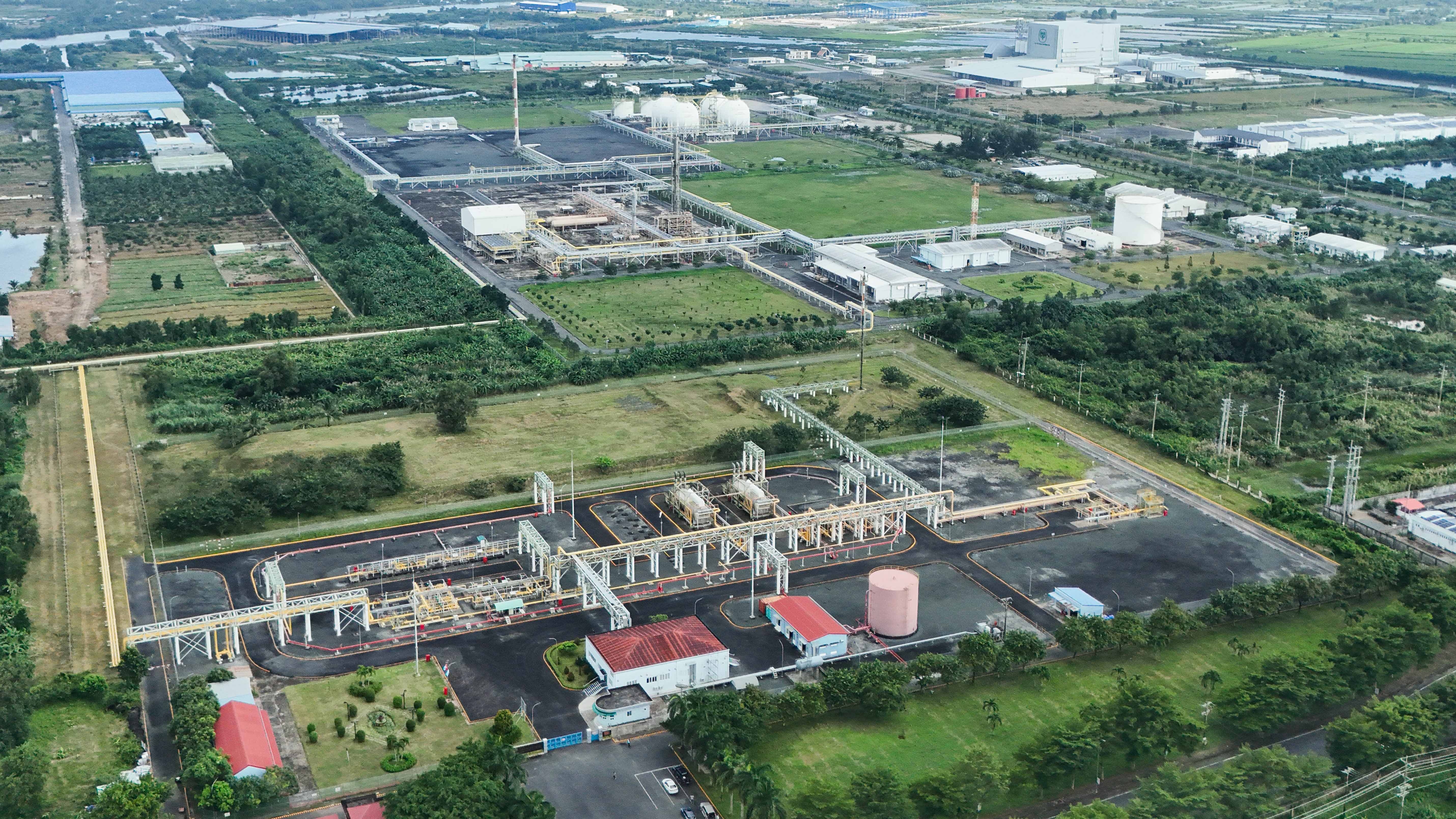 [E Magazine] Những mốc son trong 35 năm hình thành và phát triển của PV GAS