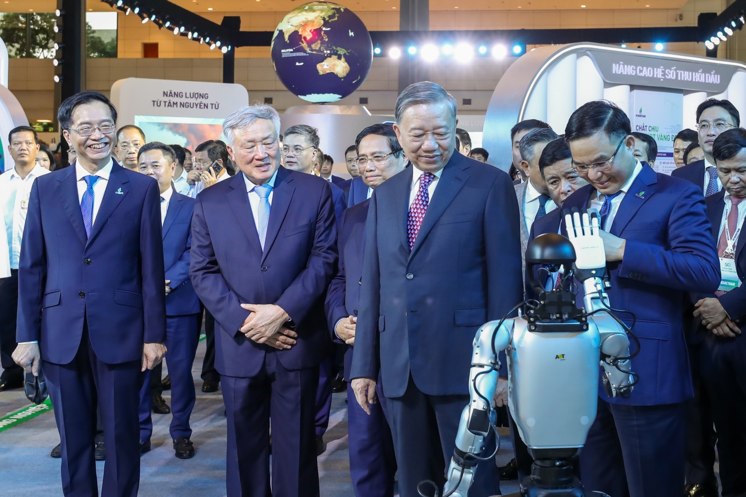 Tổng Bí thư Tô Lâm dự Lễ kỷ niệm 50 năm thành lập Petrovietnam