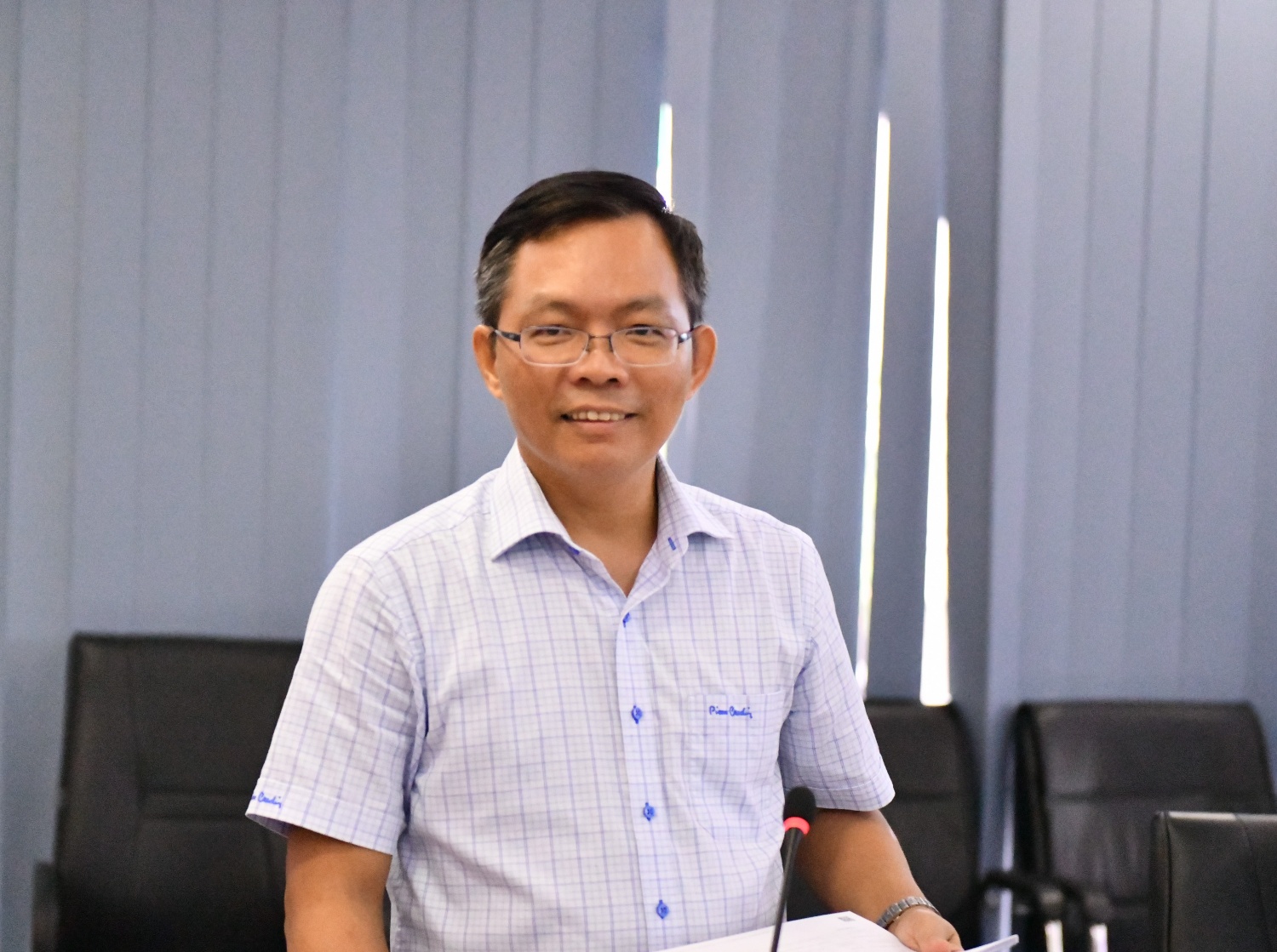 Đồng chí Cao Tuấn Sĩ - Ủy viên BTV Đảng ủy, Giám đốc NMLD Dung Quất phát biểu đề nghị việc lựa chọn các đồng chí cán  bộ chủ chốt phù hợp để tiếp tục đưa các tổ chức chính trị - xã hội hoạt động có hiệu quả, đóng góp vào sự phát triển của BSR.