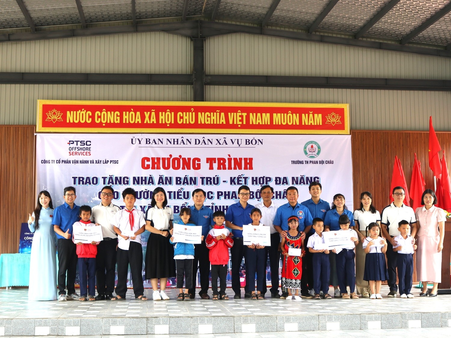Đoàn Thanh niên POS trao tặng nhà ăn bán trú cho trường tiểu học vùng cao
