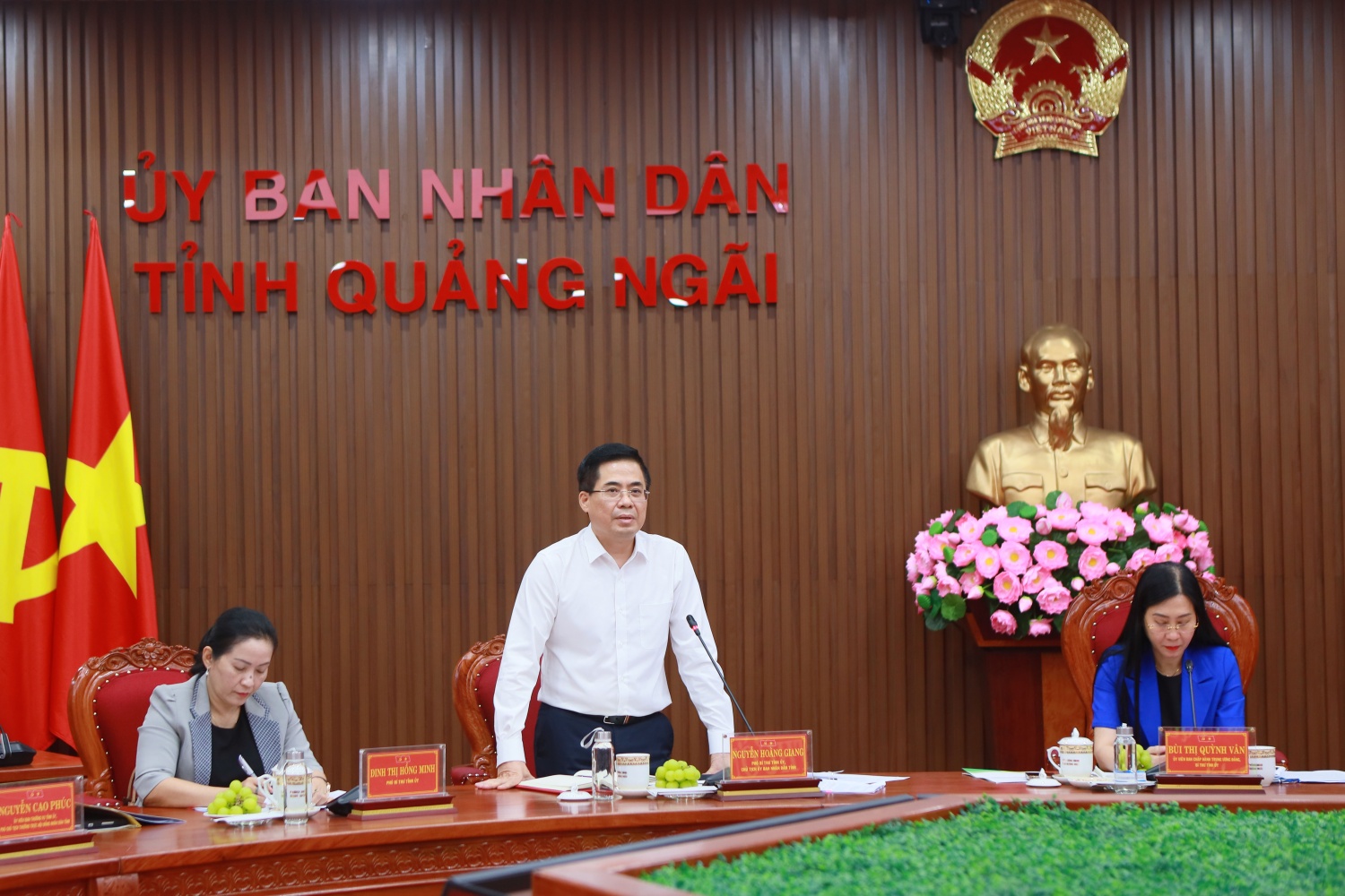 Chủ tịch UBND tỉnh Quảng Ngãi Nguyễn Hoàng Giang phát biểu tại buổi làm việc