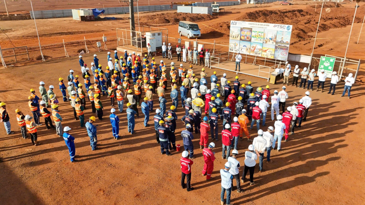Tiếp thêm động lực cho người lao động PTSC Quảng Ngãi tại Dự án Sân bay Long Thành