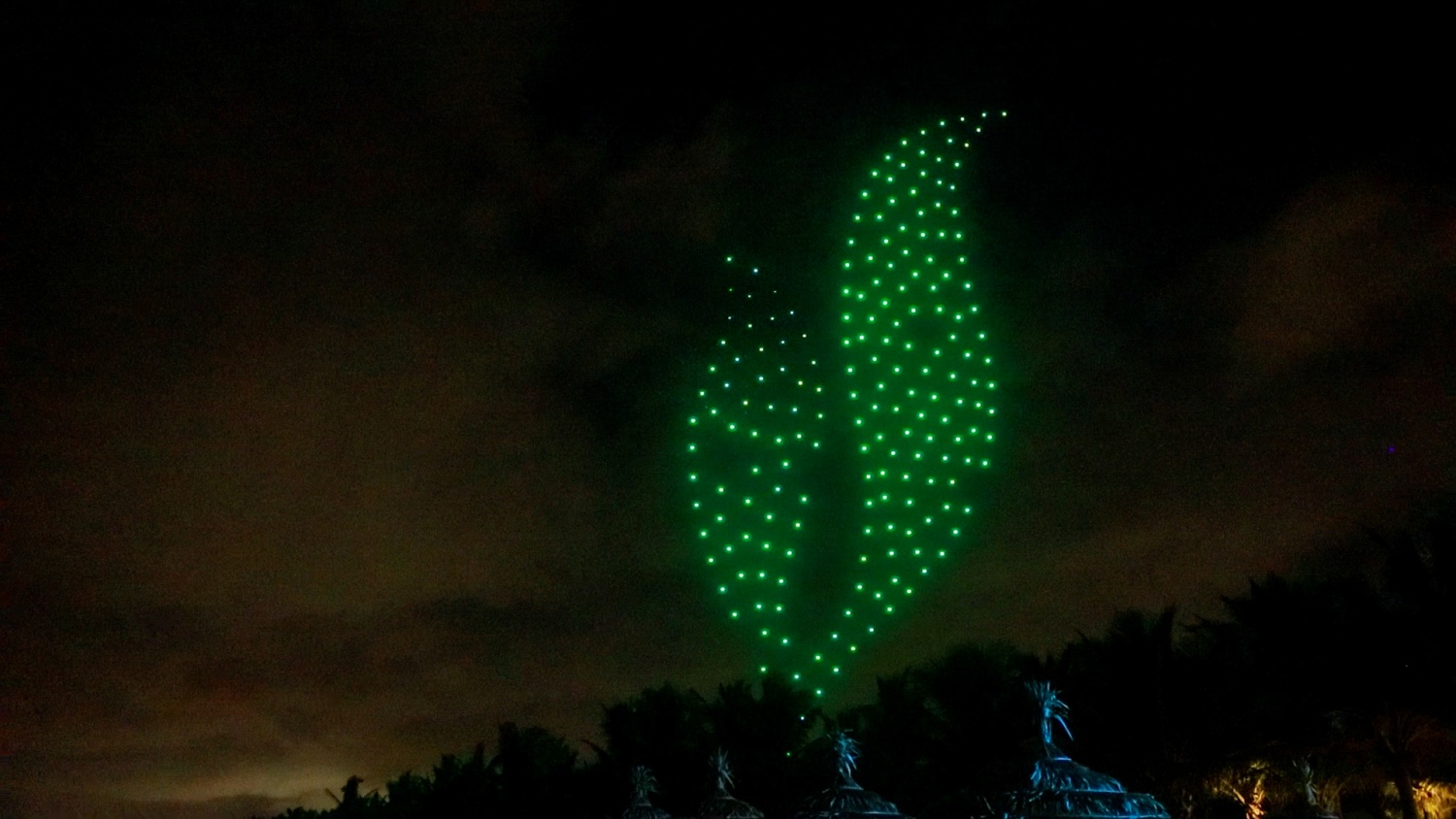 Hướng tới tương lai, BSR đang từng bước nghiên cứu, phát triển và ứng dụng các dòng nhiên liệu sinh học, nhiên liệu tái tạo và các sản phẩm thân thiện với môi trường. Song song đó, BSR đẩy mạnh chuyển đổi công nghệ, thúc đẩy số hóa, tối ưu hóa vận hành và