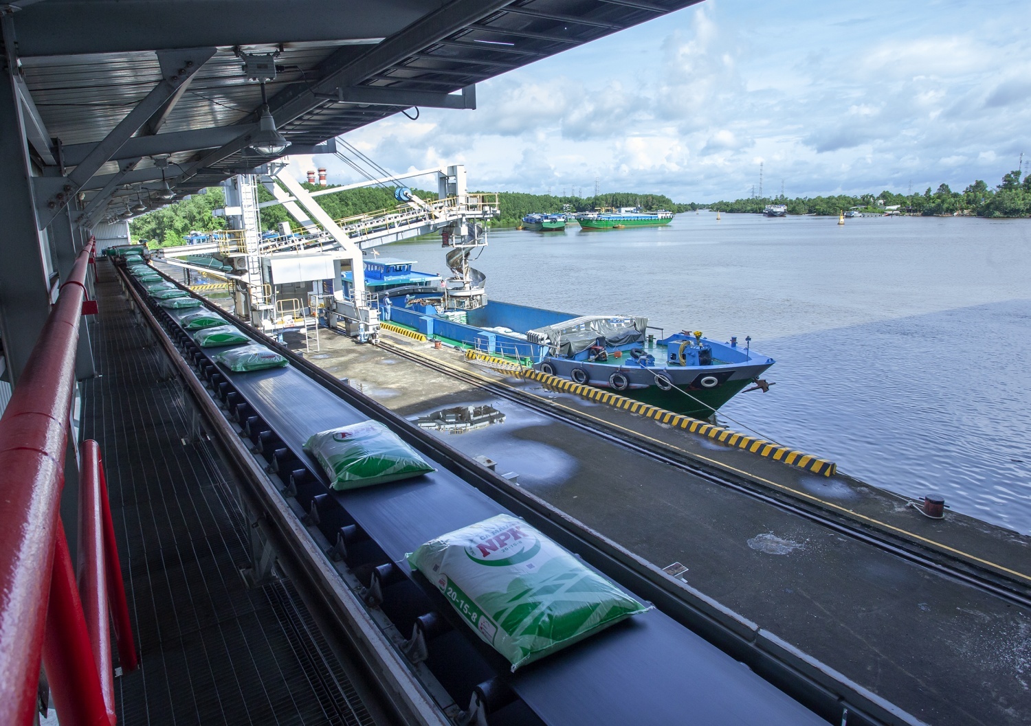 Khi dữ liệu trở thành sức mạnh: Câu chuyện từ Nhà máy Thông minh Đạm Cà Mau