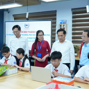 Khánh thành 2 phòng thực hành STEM tại THCS Tây Mỗ và Tây Mỗ 3