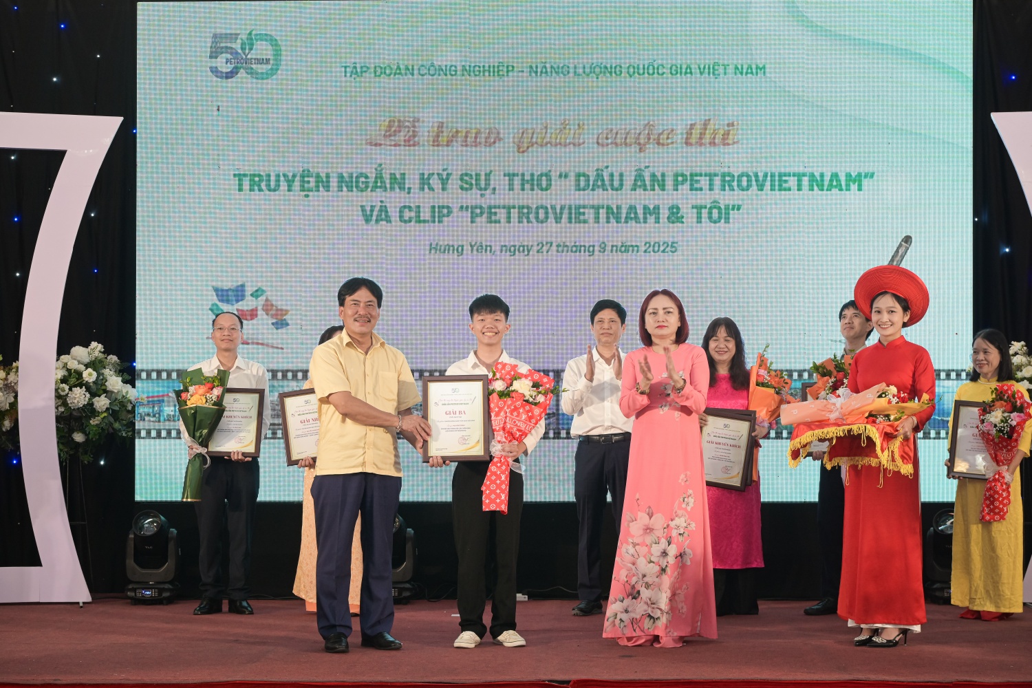 Tác giả trẻ nhất cuộc thi “Dấu ấn Petrovietnam”: Giải thưởng là lời tri ân tới thế hệ đi trước