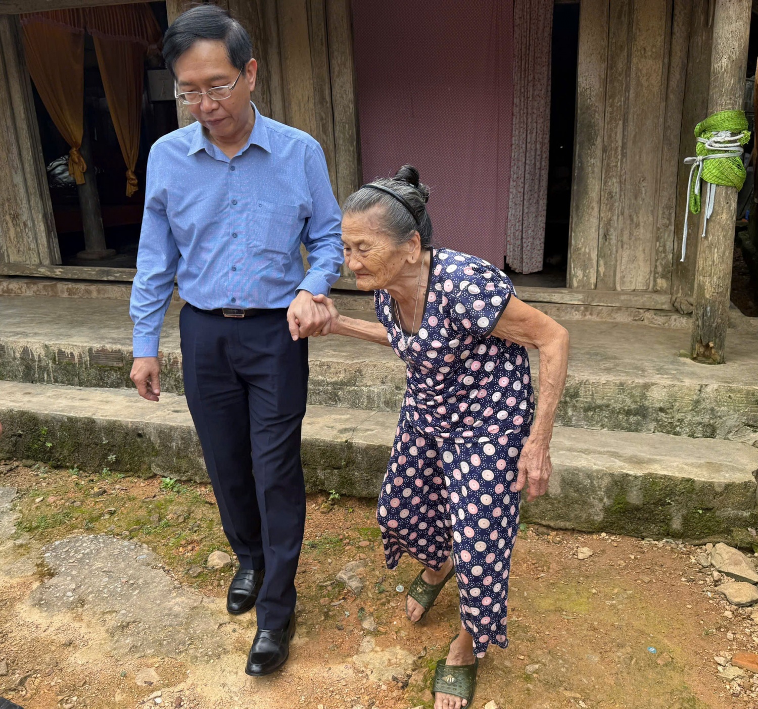 Petrovietnam hỗ trợ 21 tỷ đồng đến các tỉnh chịu thiệt hại nặng do cơn bão số 10