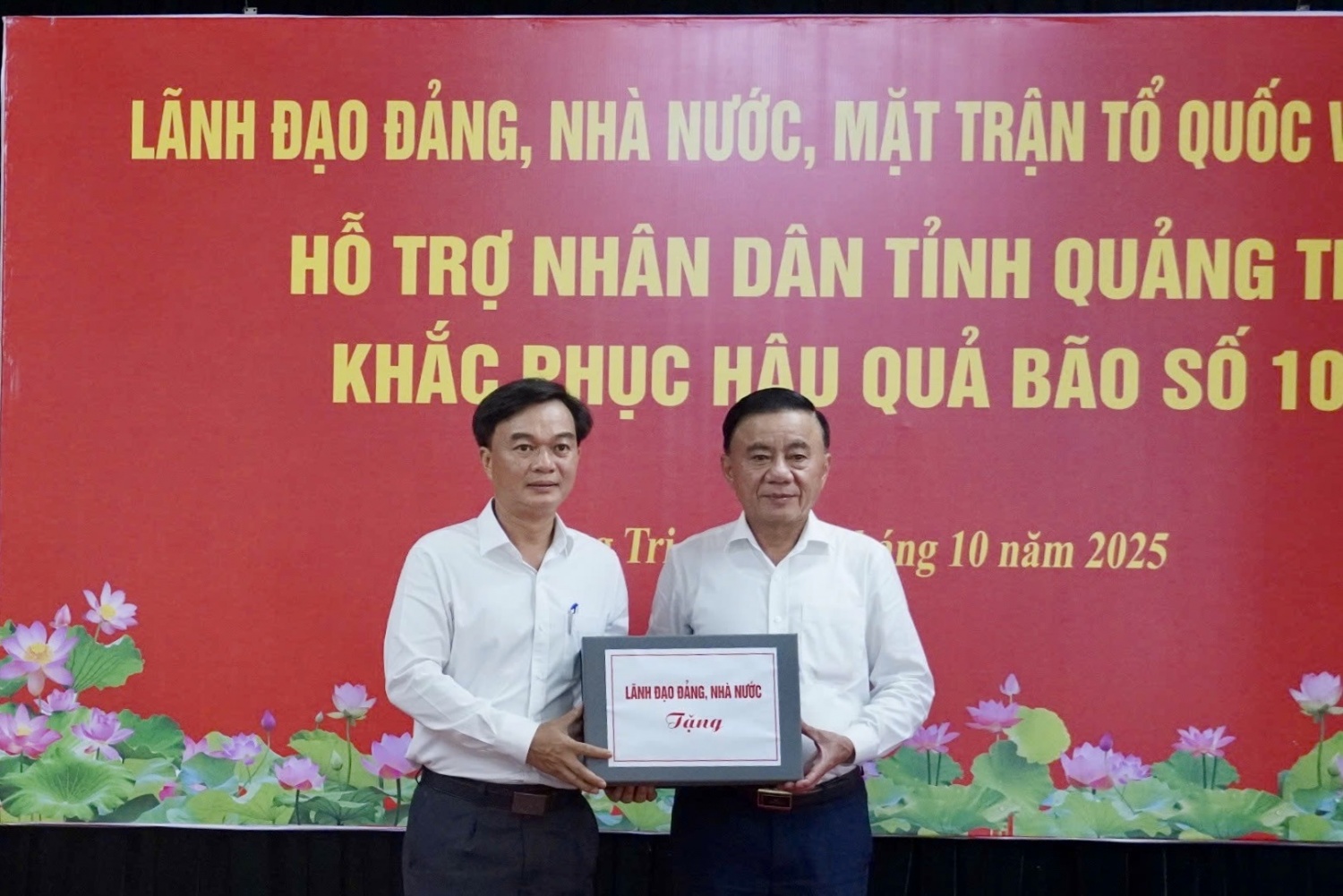 Petrovietnam trao hỗ trợ 5 tỷ đồng khắc phục hậu quả bão số 10 đến tỉnh Quảng Trị