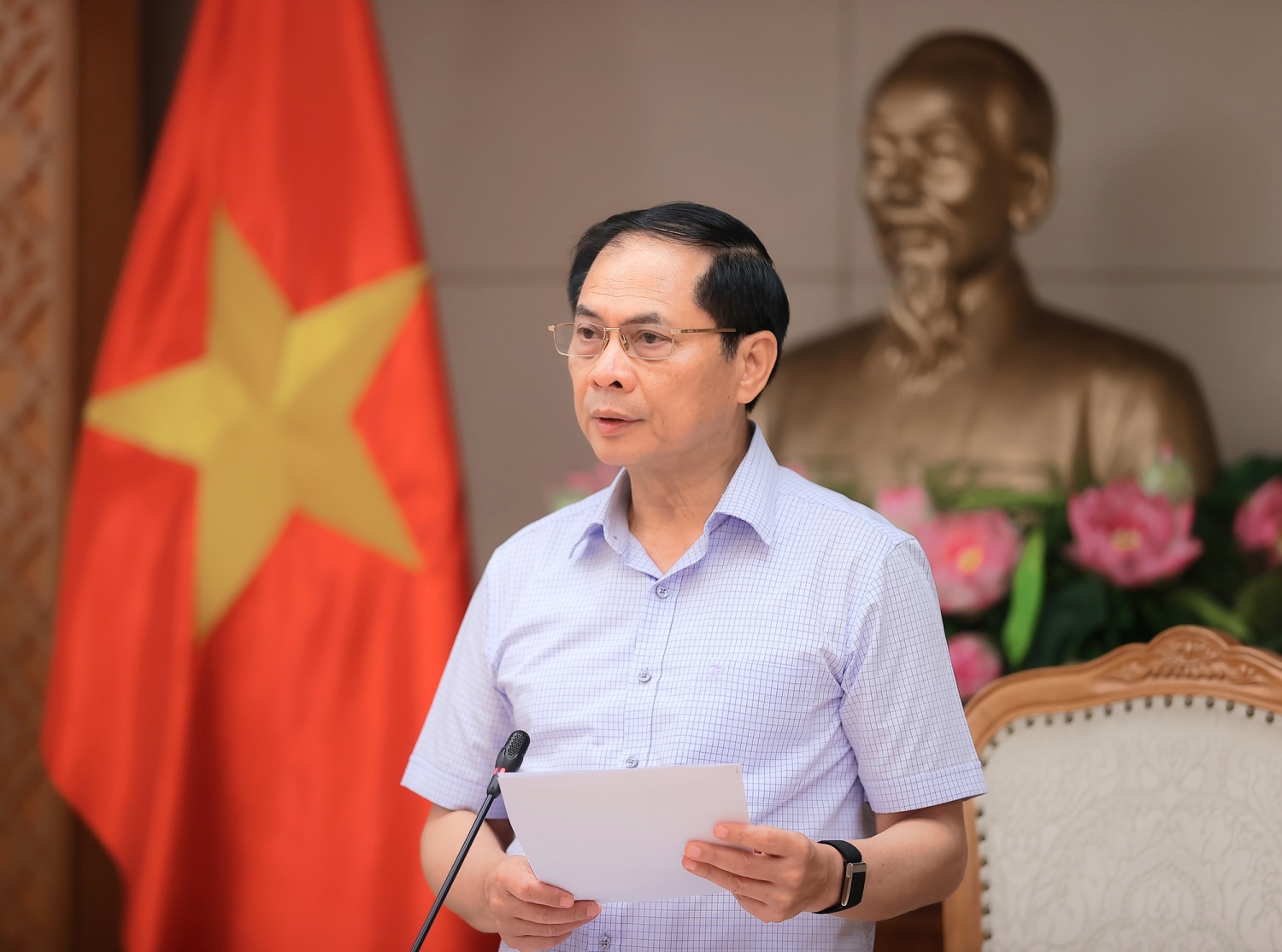 Phó Thủ tướng yêu cầu xử lý, giải quyết khó khăn, vướng mắc các dự án trọng điểm ngành năng lượng Phó Thủ tướng yêu cầu xử lý, giải quyết khó khăn, vướng mắc các dự án trọng điểm ngành năng lượng