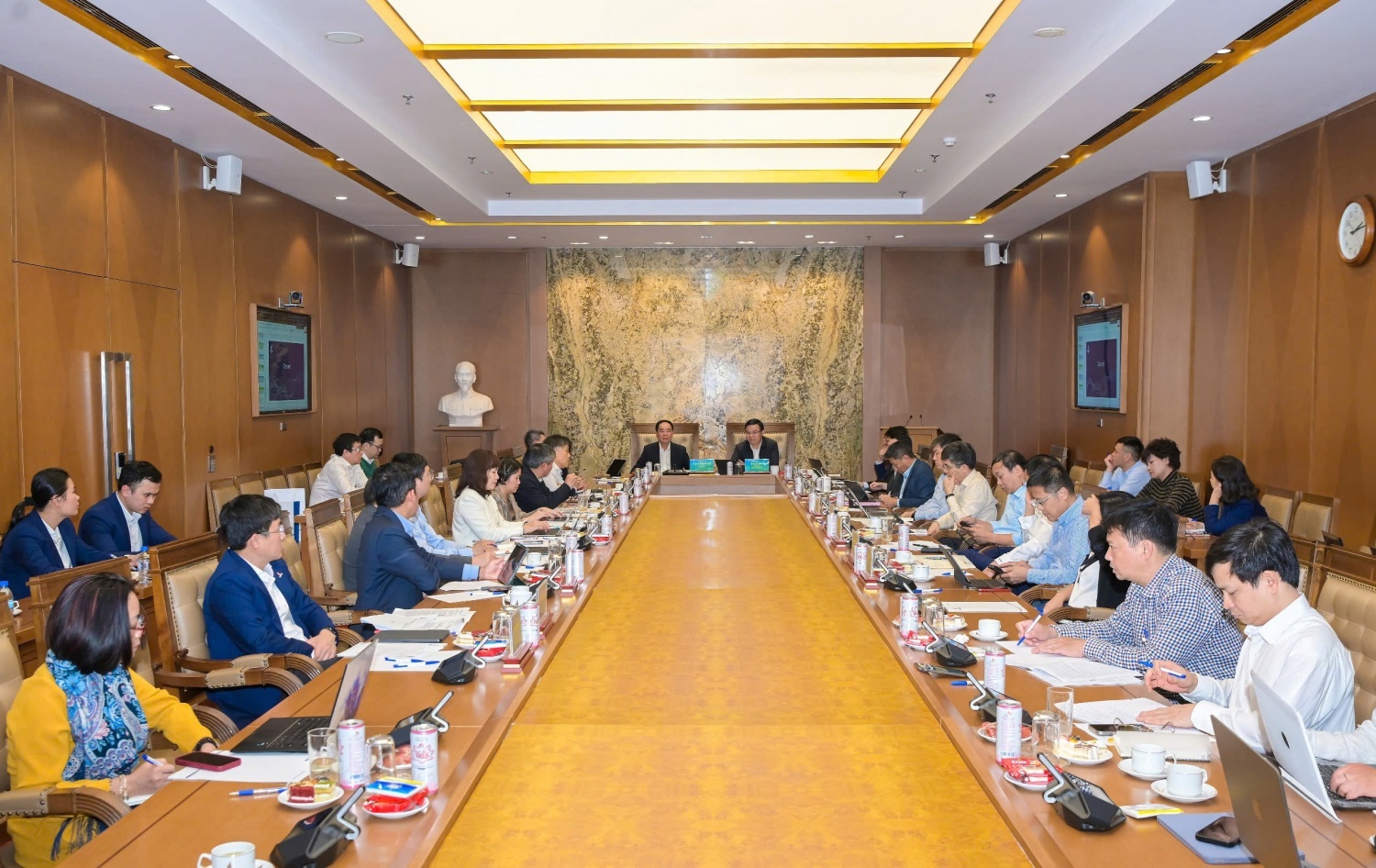 Hội thảo khoa học chủ đề “Các định hướng công nghệ chiến lược và giải pháp thúc đẩy khoa học công nghệ, đổi mới sáng tạo của Petrovietnam”.