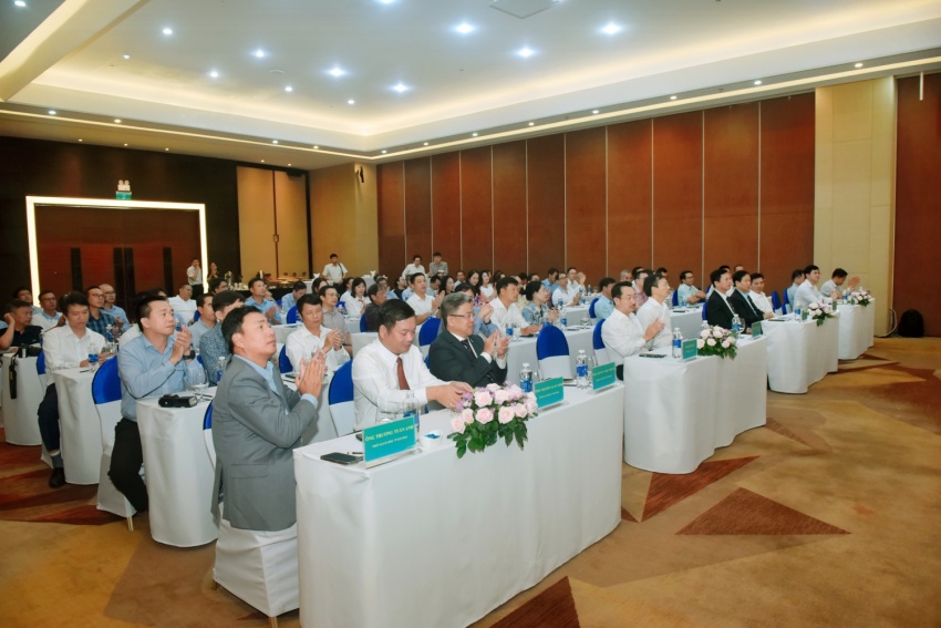 PVEP-POC và Vietsovpetro ký kết hợp đồng EPCI dự án phát triển mỏ Đại Hùng Nam, Lô 05-1(a)