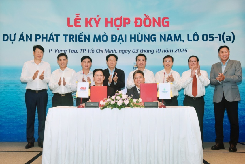 PVEP-POC và Vietsovpetro ký kết hợp đồng EPCI dự án phát triển mỏ Đại Hùng Nam, Lô 05-1(a)