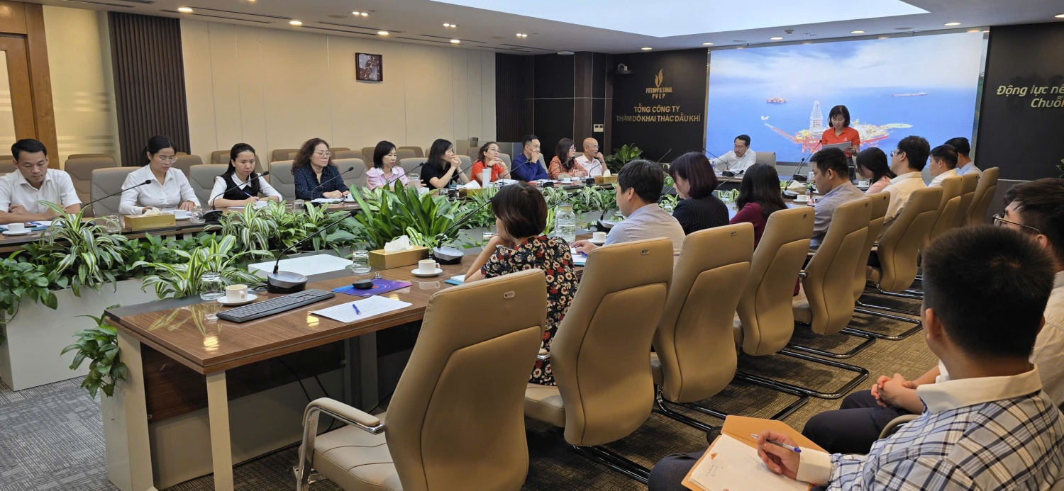 PVEP tổ chức sinh hoạt Chi bộ tháng 10: “Nói ít - Nghĩ nhiều - Làm nhiều - Tốc độ nhanh - Hiệu quả cao”