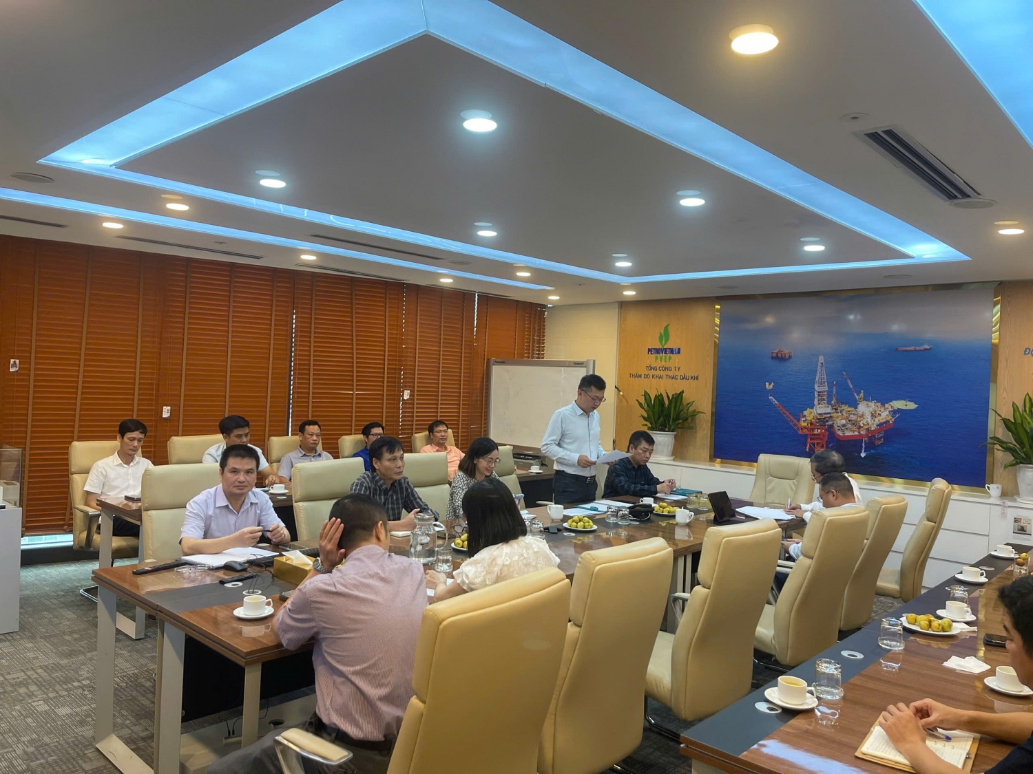 PVEP tổ chức sinh hoạt Chi bộ tháng 10: “Nói ít - Nghĩ nhiều - Làm nhiều - Tốc độ nhanh - Hiệu quả cao”