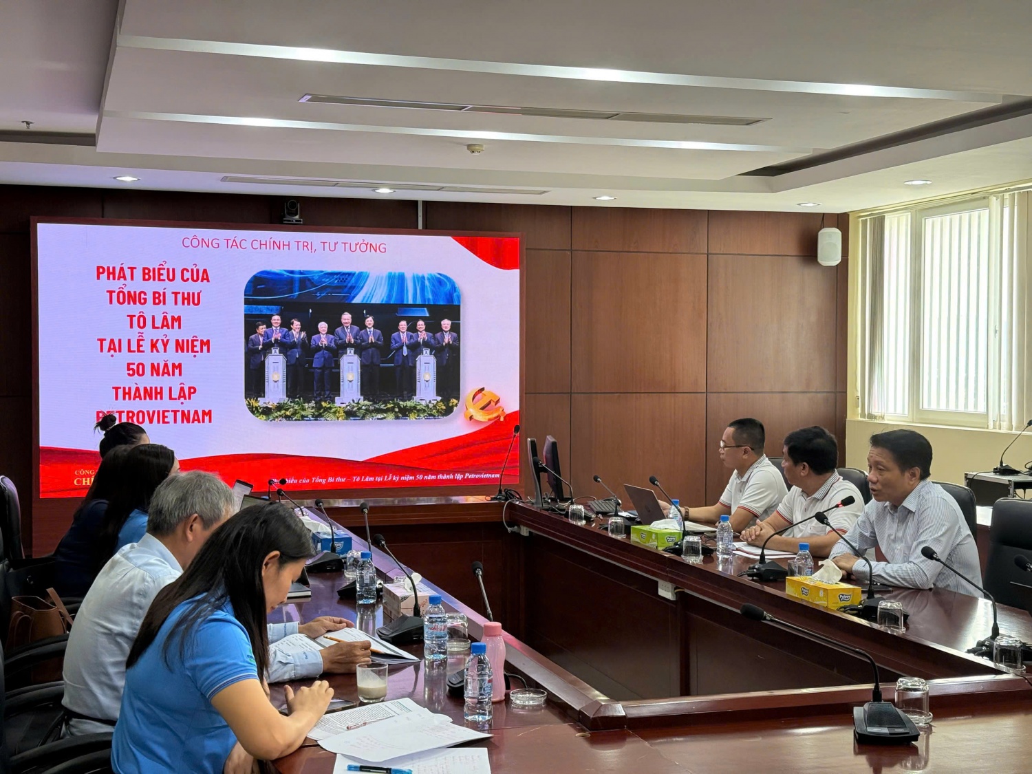 Đảng bộ Nghiên cứu Khoa học và Đào tạo đổi mới sinh hoạt chi bộ theo hướng thiết thực, hiệu quả