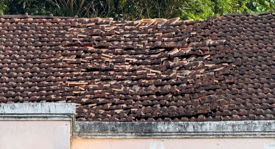 Quảng Ngãi: Động đất liên hoàn khiến nhiều trường học hư hỏng