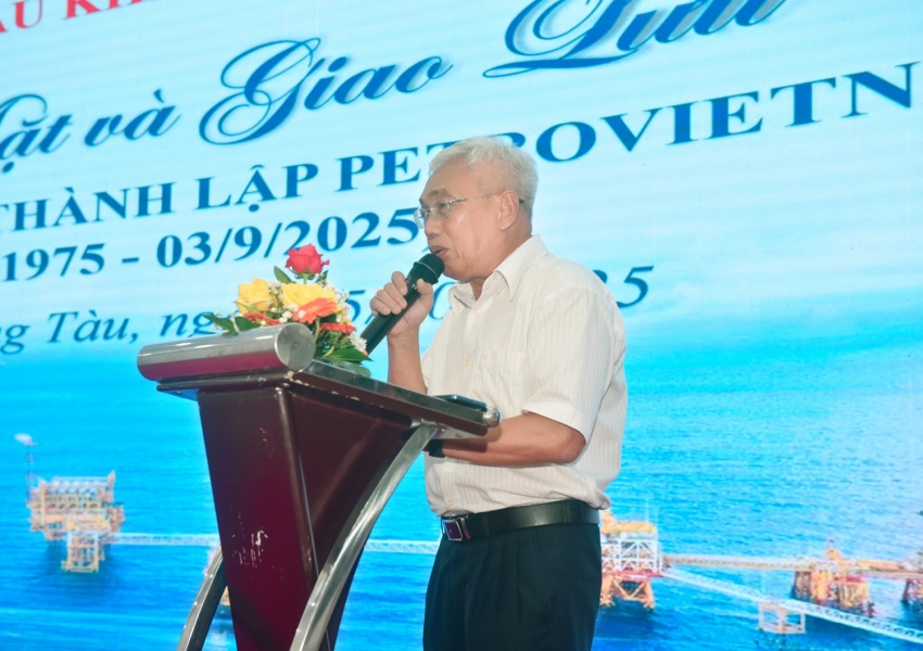 Tiếp lửa truyền thống - Vững bước tương lai