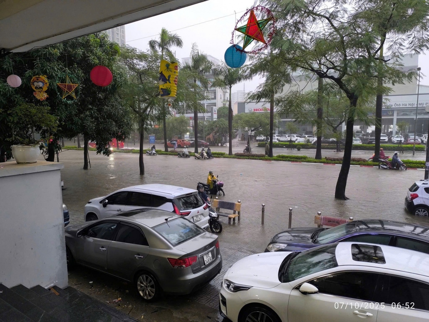 Cập nhật tình hình thoát nước tại Hà Nội
