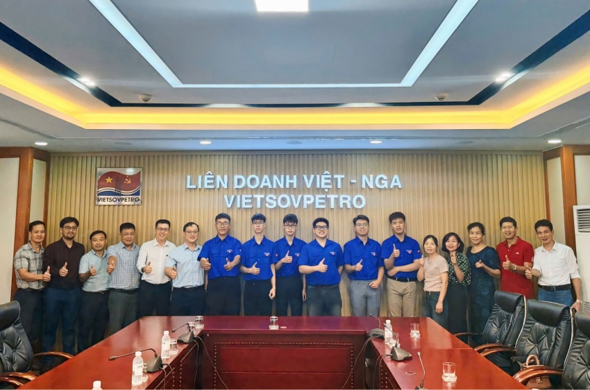 Vietsovpetro gặp gỡ tân sinh viên được cử đi du học tại Liên bang Nga