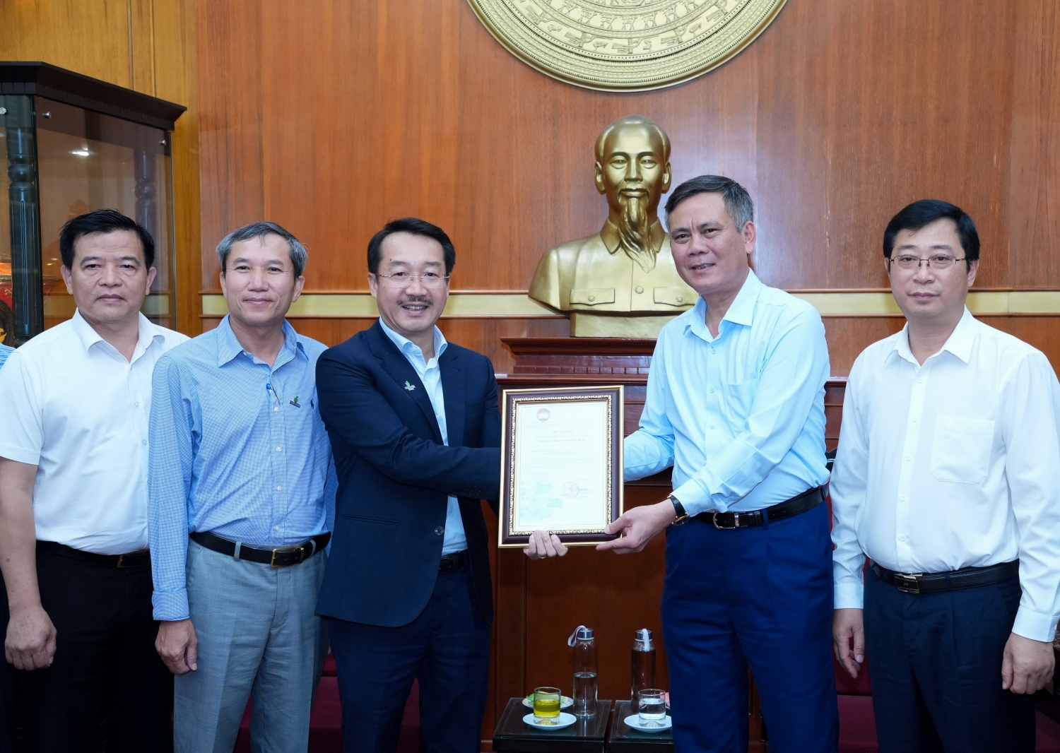 PVEP chung tay hỗ trợ đồng bào bị thiệt hại do cơn bão số 10