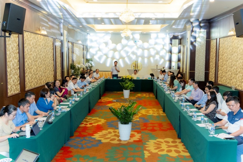 Đảng ủy Vietsovpetro tổ chức tập huấn kết hợp về nguồn năm 2025