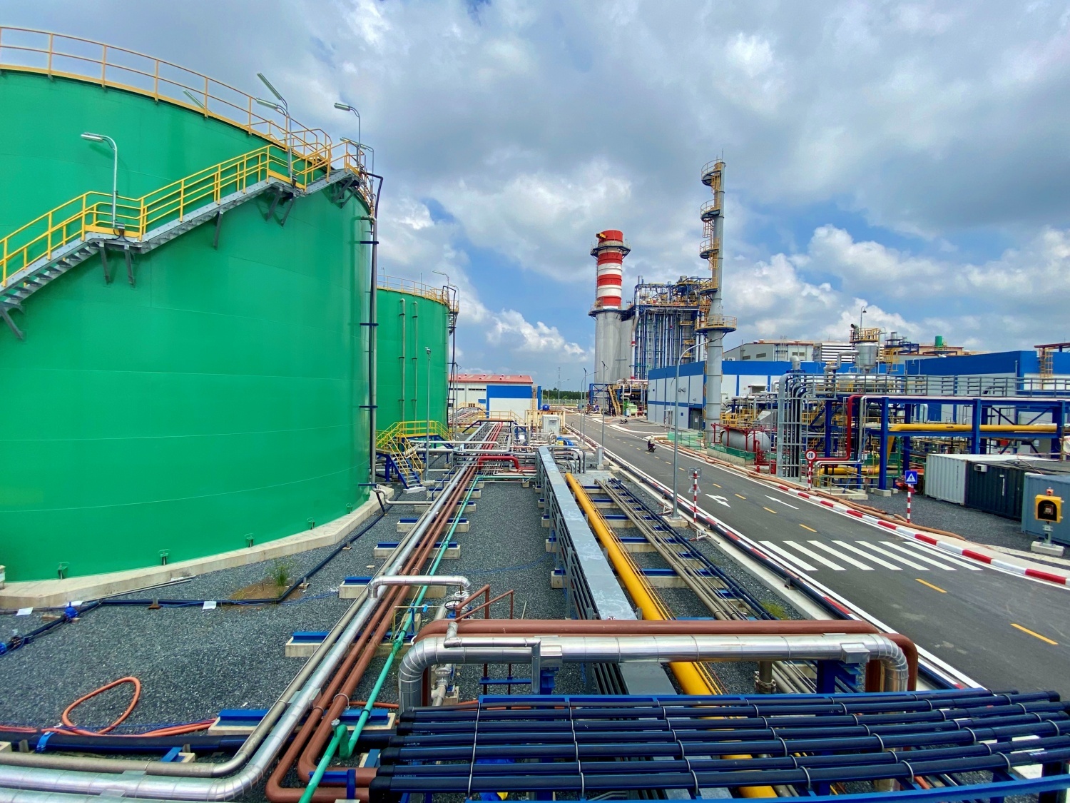 Gỡ điểm nghẽn cơ chế, tạo dòng chảy vốn cho các dự án điện khí LNG