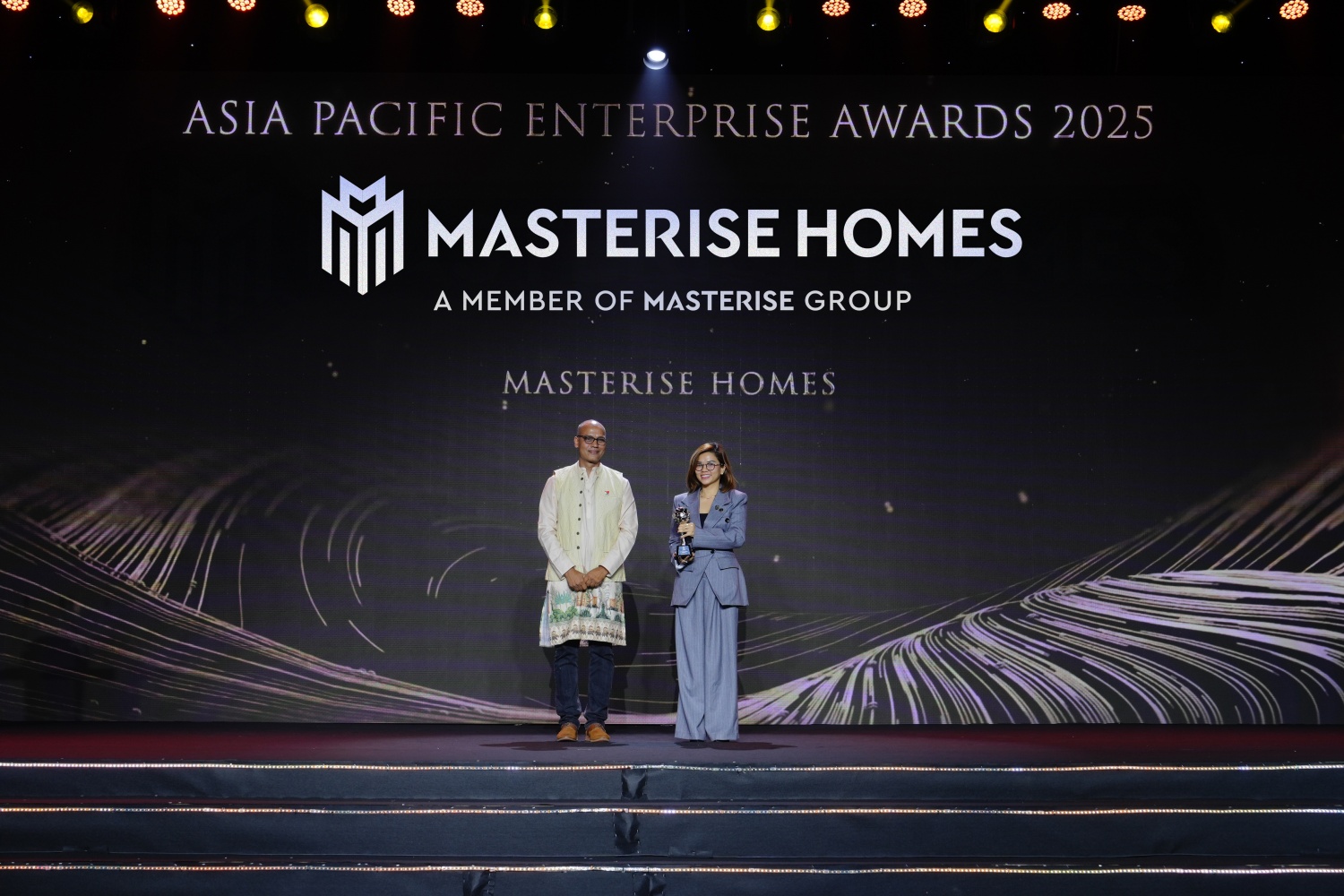Dấu ấn Masterise Group tại Asia Pacific Enterprise Awards 2025: Doanh nghiệp tầm vóc quốc tế, thương hiệu truyền cảm hứng sống chuẩn toàn cầu Dấu ấn Masterise Group tại Asia Pacific Enterprise Awards 2025: Doanh nghiệp tầm vóc quốc tế, thương hiệu truyền cảm hứng sống chuẩn toàn cầu