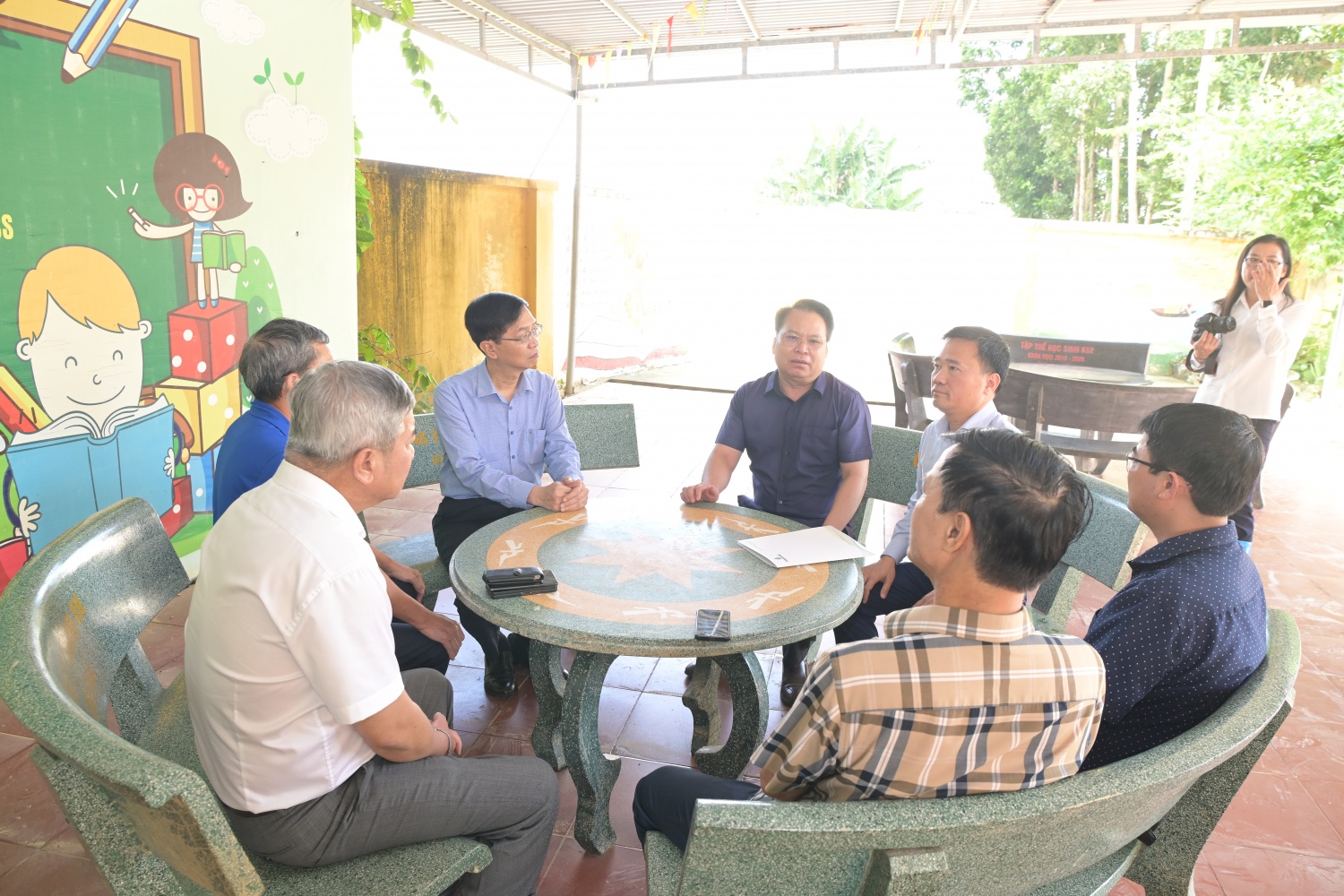 [Chùm ảnh] Petrovietnam hỗ trợ tỉnh Thái Nguyên khắc phục hậu quả của cơn bão số 11