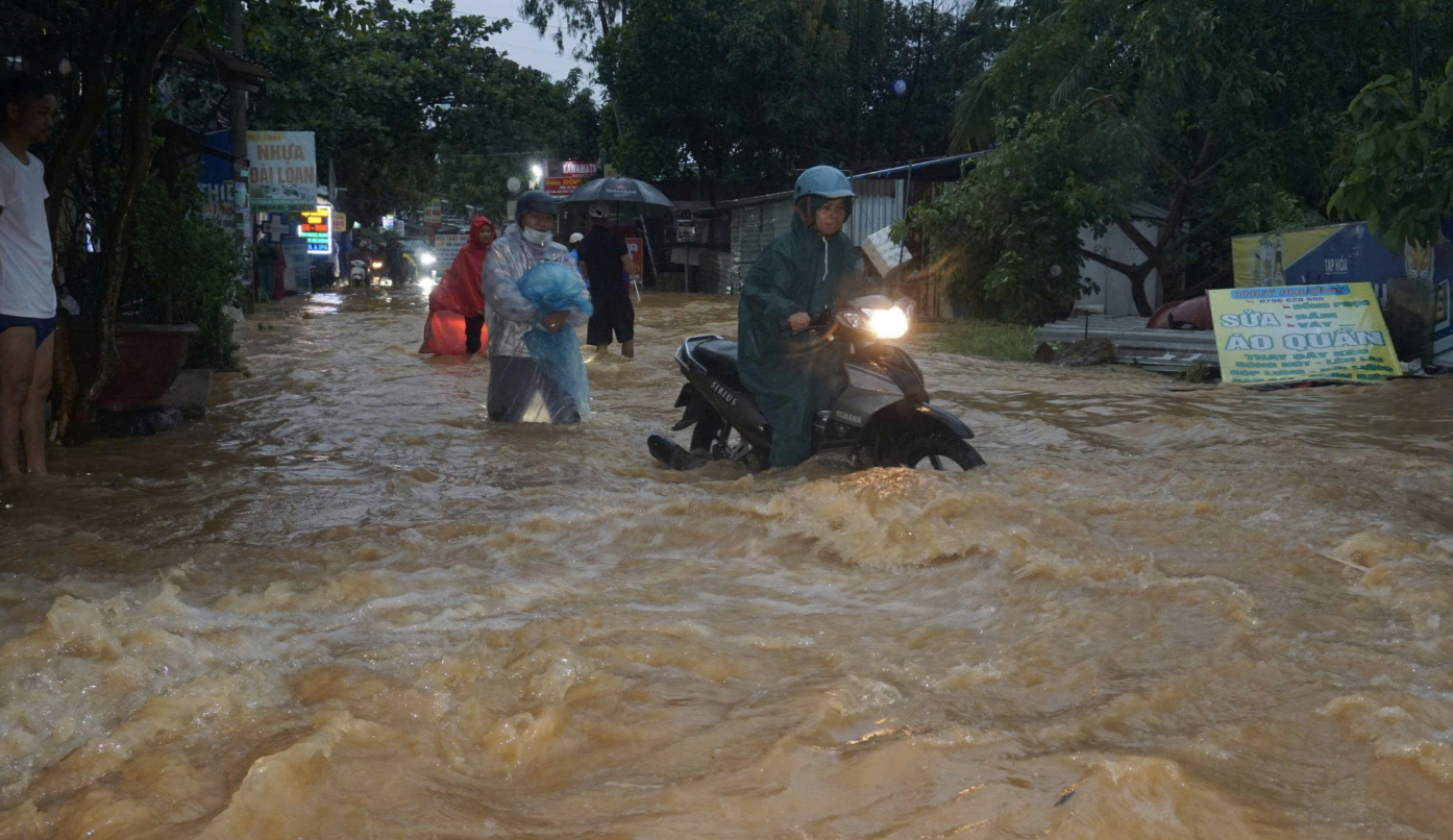Đà Nẵng cảnh báo mưa lớn, nguy cơ ngập lụt tại nhiều khu vực