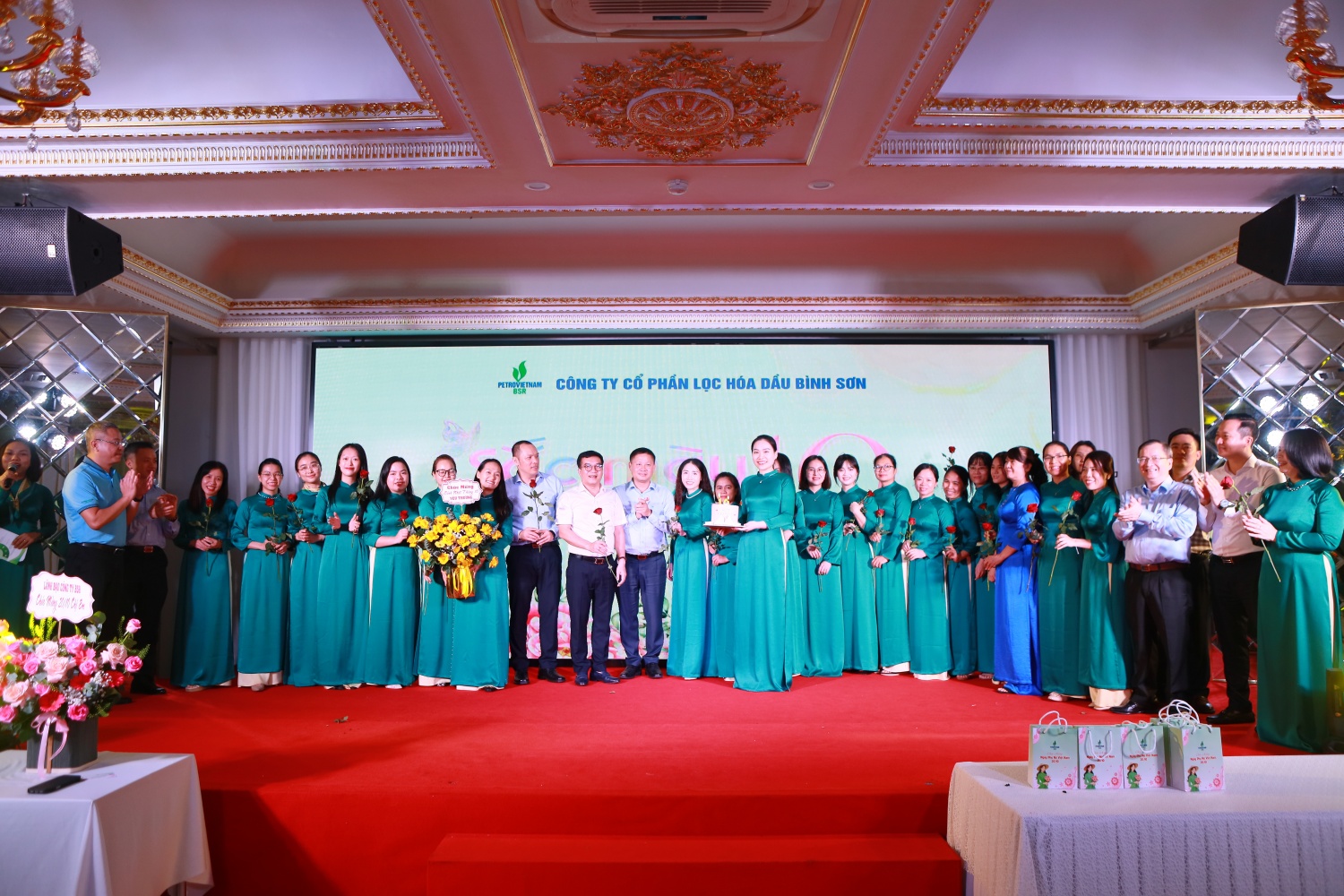 Chương trình còn dành tặng những món quà và lời chúc mừng sinh nhật cho các CBCNV có ngày sinh trong tháng 10 – một nét đẹp văn hóa thường niên của BSR.