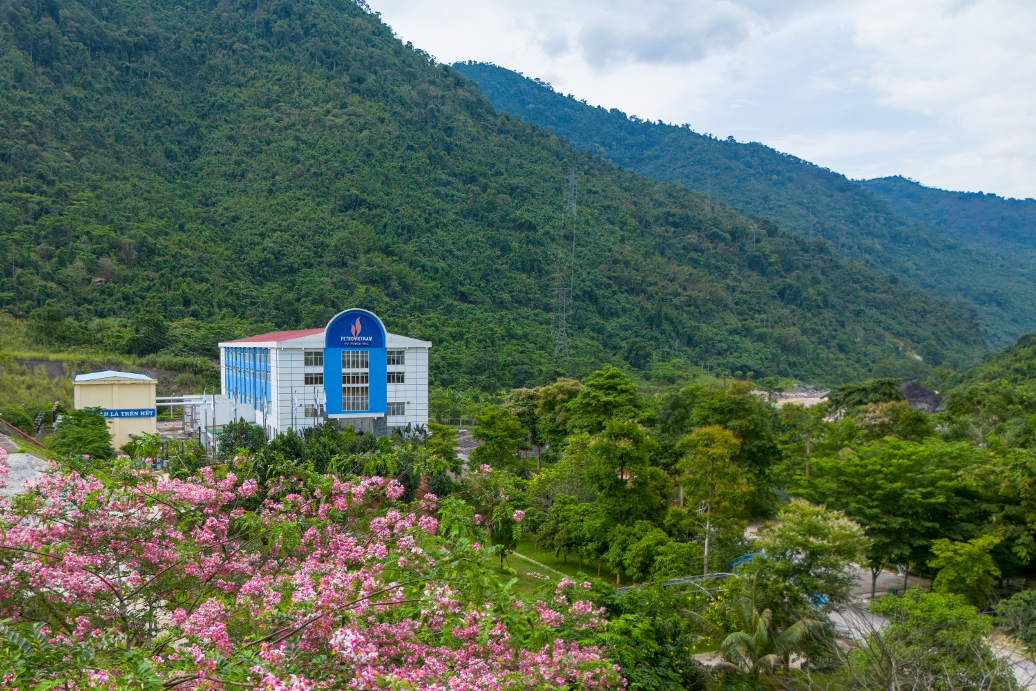 Họ đã ở Hủa Na như thế